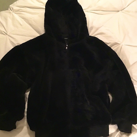 Forever 21 Zip front, hooded fuzzy jacket Size S, Excellent Condition - Picture 3 of 8